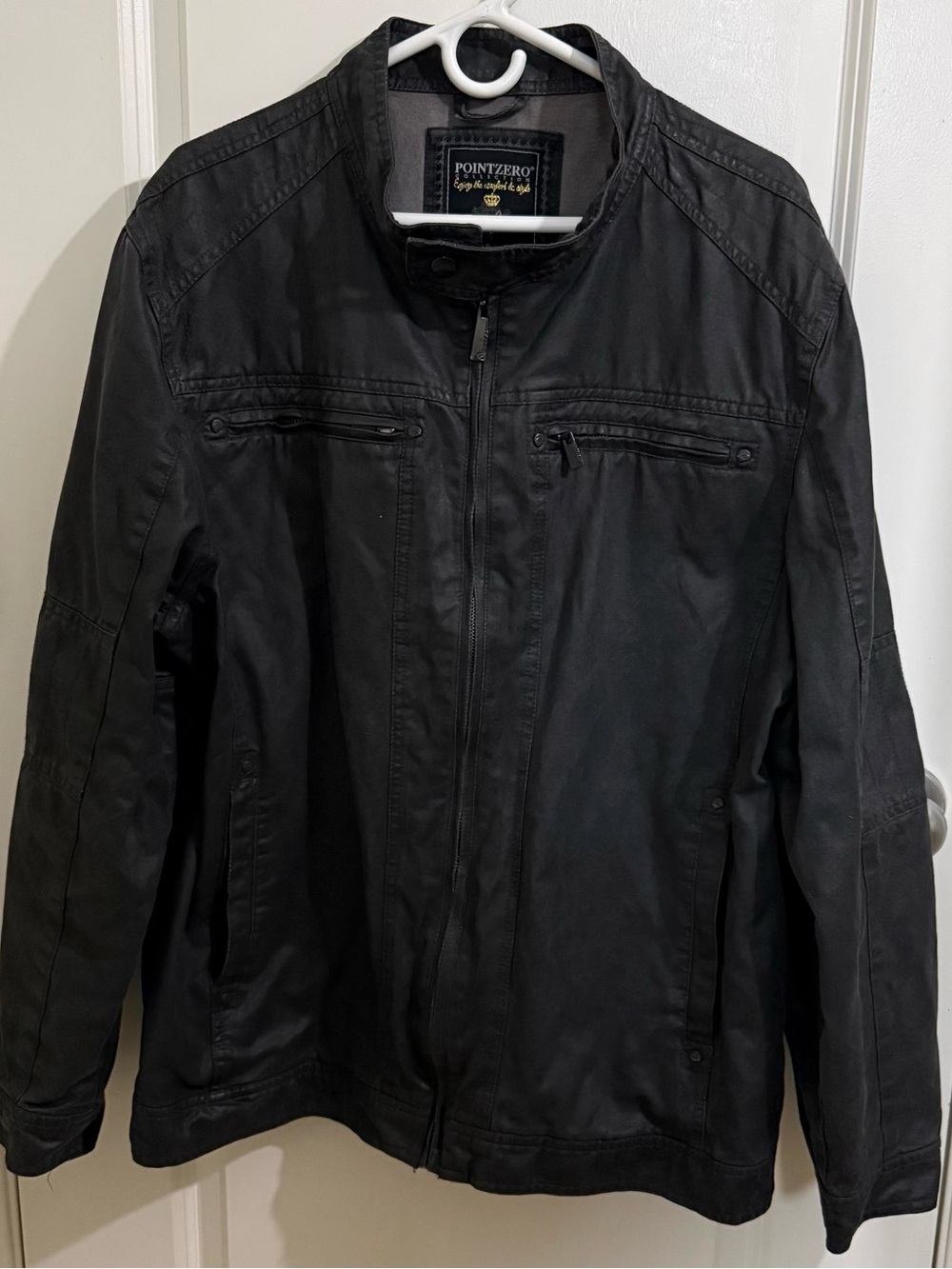 Point Zero Men's Black Lightweight Zip Jacket
